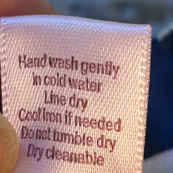 Halabaloo navy/gold holiday dress. Cap sleeve, full skirt, navy velvet tie. 2T - Picture 11 of 15